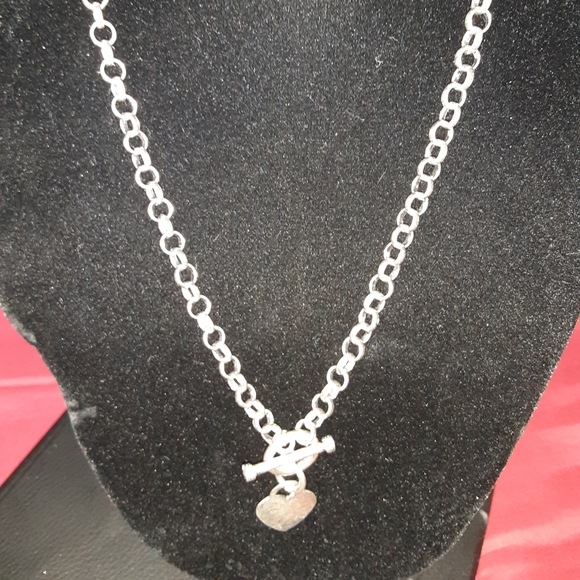Jewelry - Sterling silver toggle heart necklace